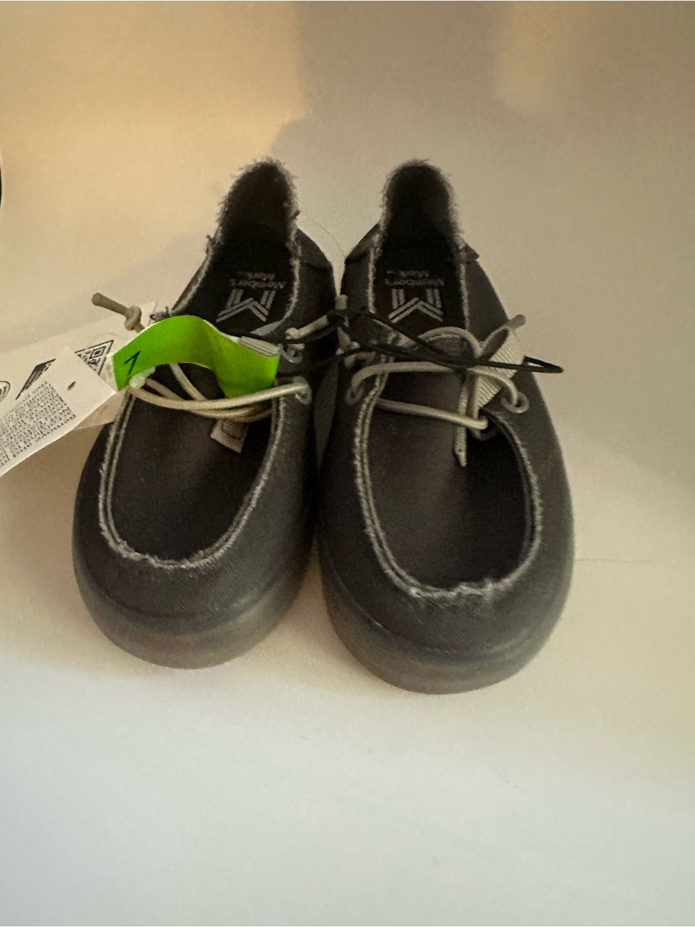 3/$20 Member’s Mark Kids Slip-On Sneakers in Grey - Size 7